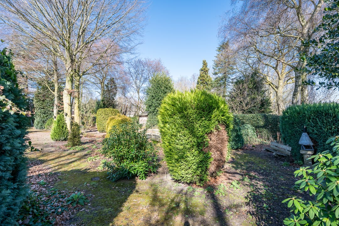 Spacious detached bungalow with large garden near Diessen — 38
