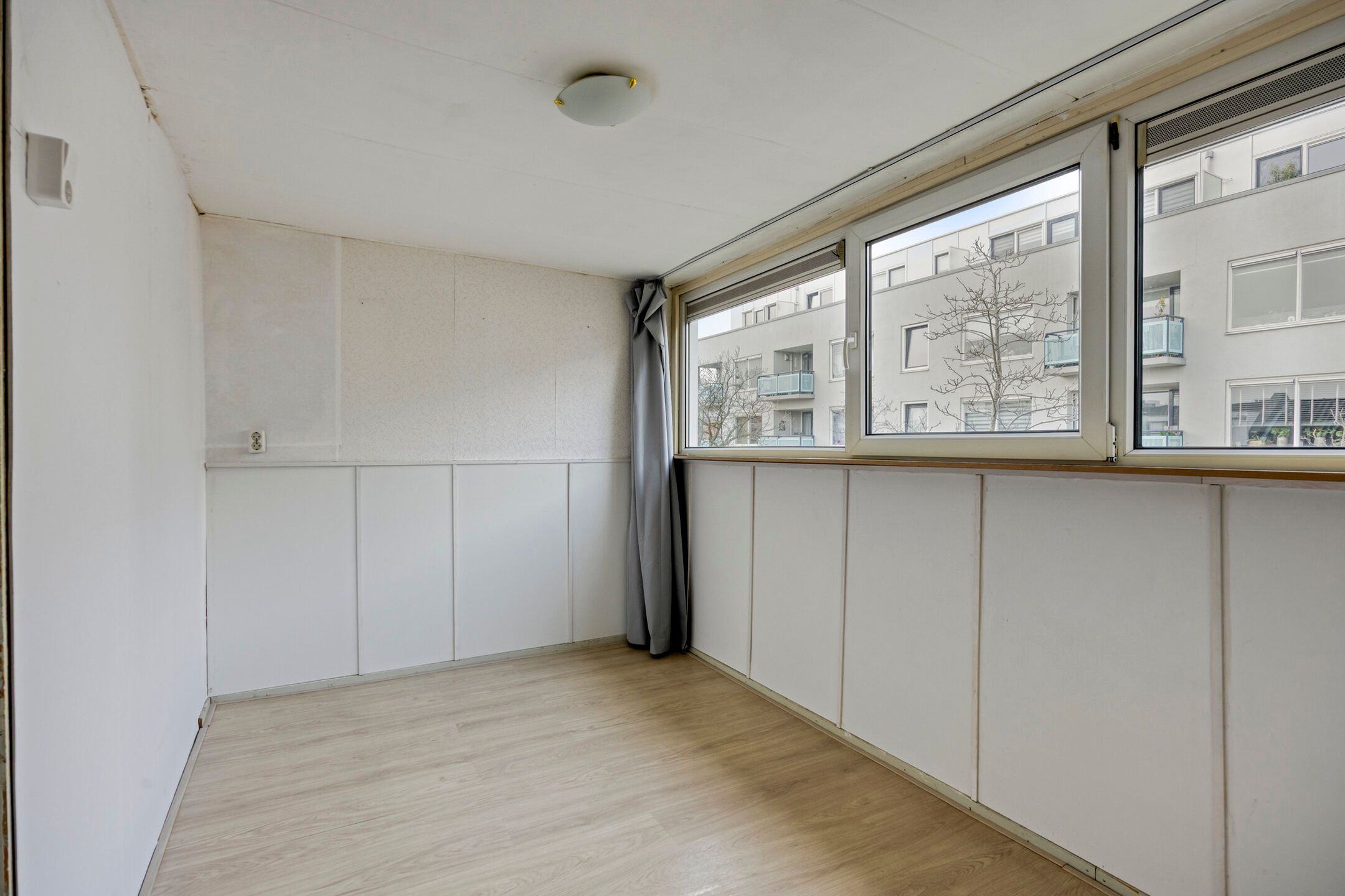 Photo 12 of Hagastraat 36