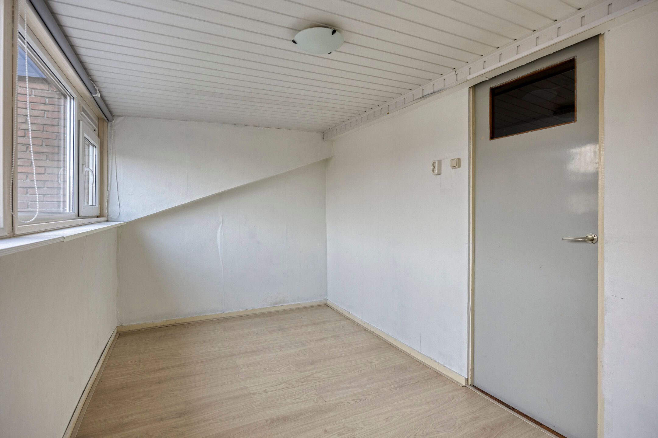 Photo 15 of Hagastraat 36