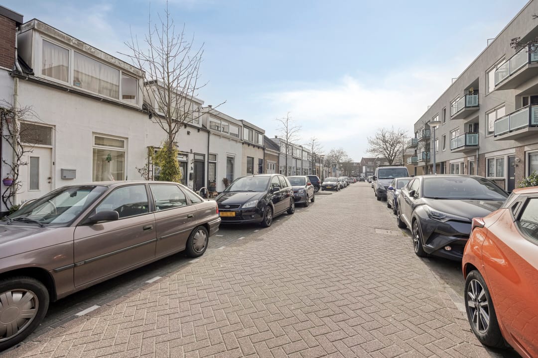 Photo 17 of Hagastraat 36