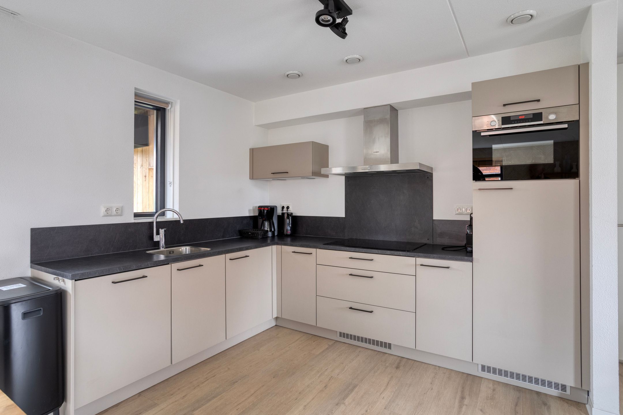 Photo 9 of Maasresidence Thorn, Villa 192