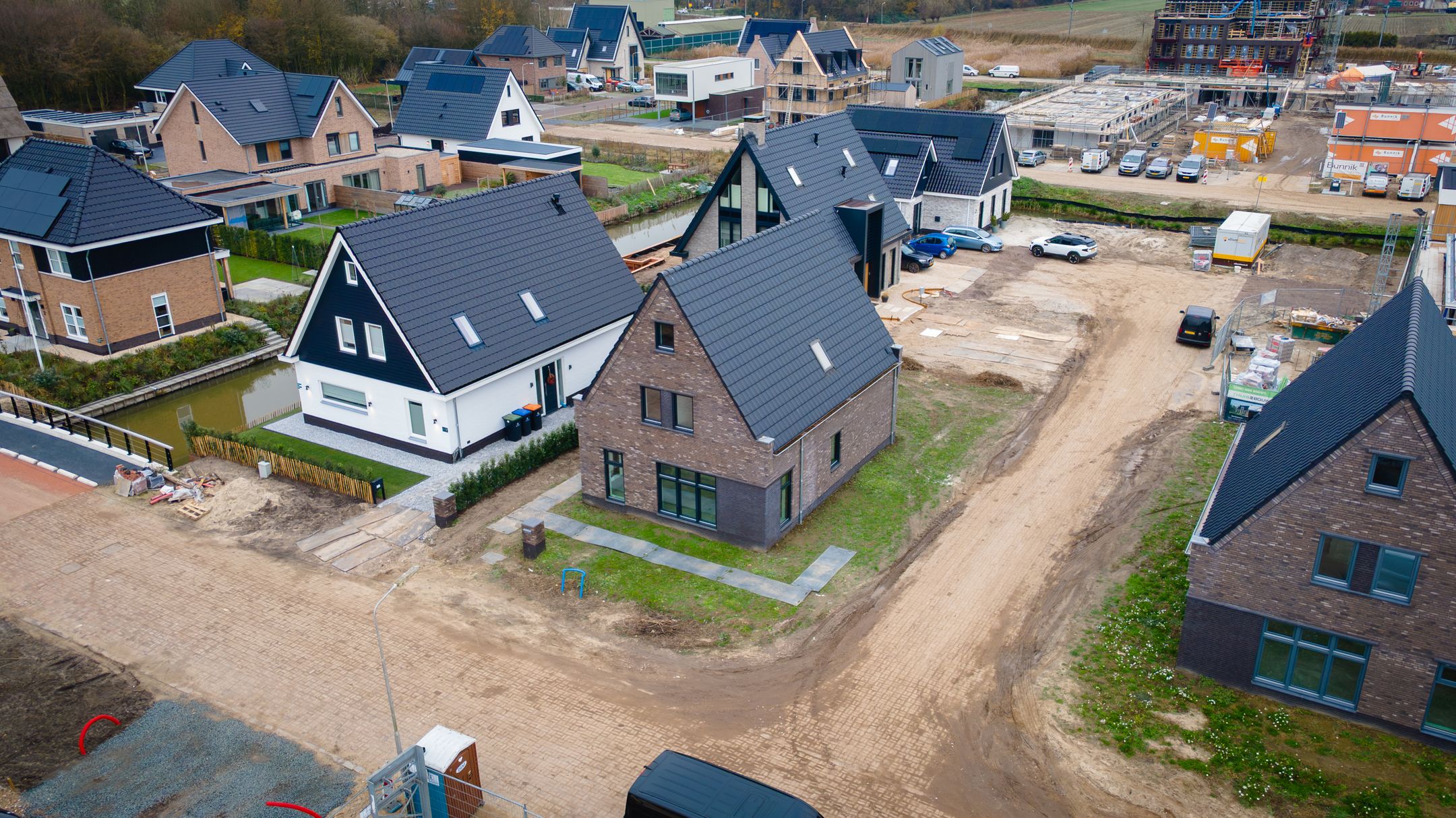 Buying a house in The Netherlands., Kijkglas 28