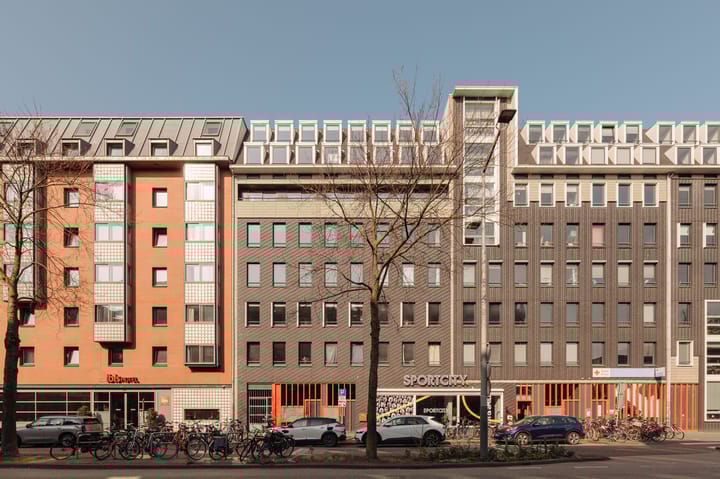 Photo 2 of Valkenburgerstraat 32-A