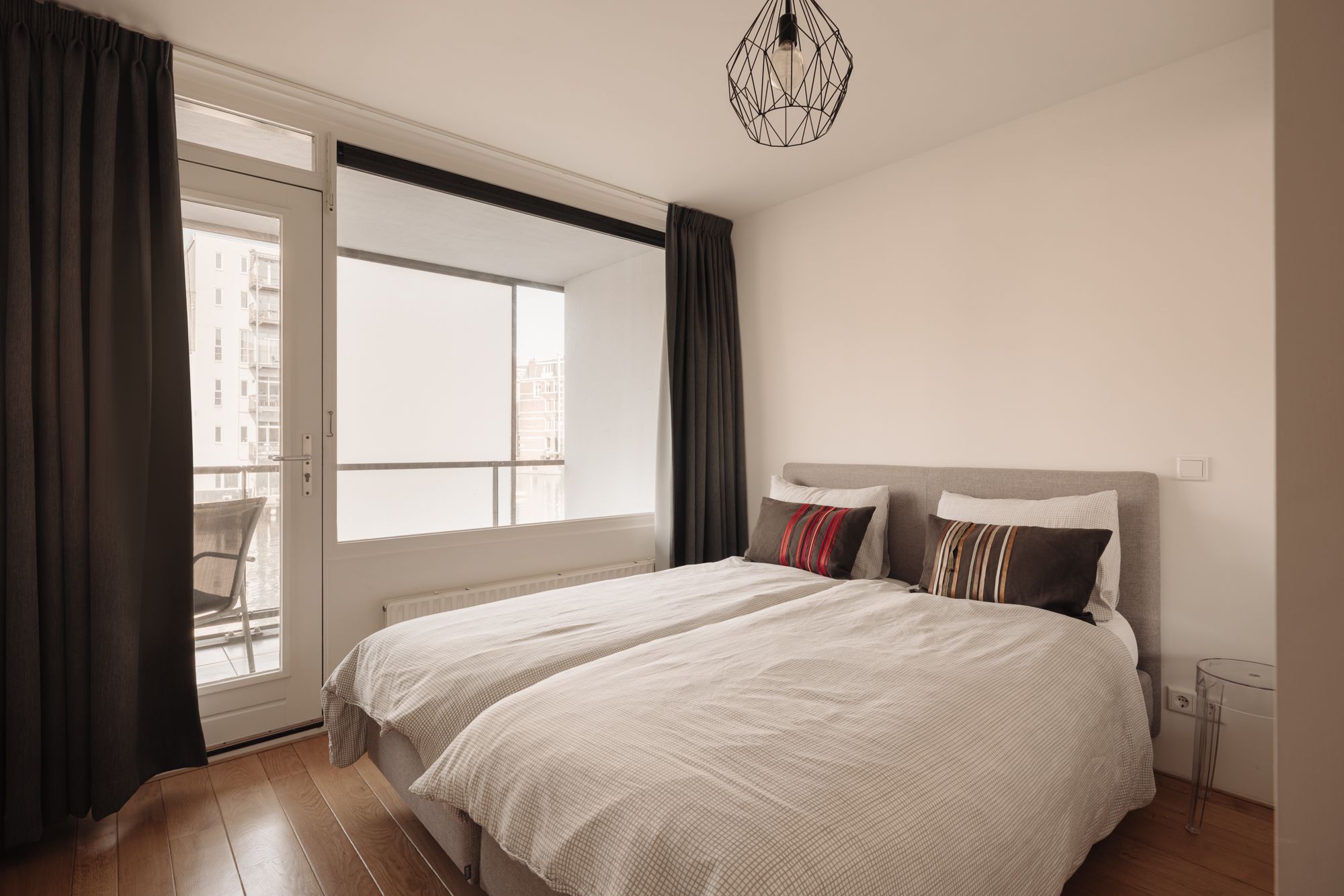 Foto 15 van Valkenburgerstraat 32-A