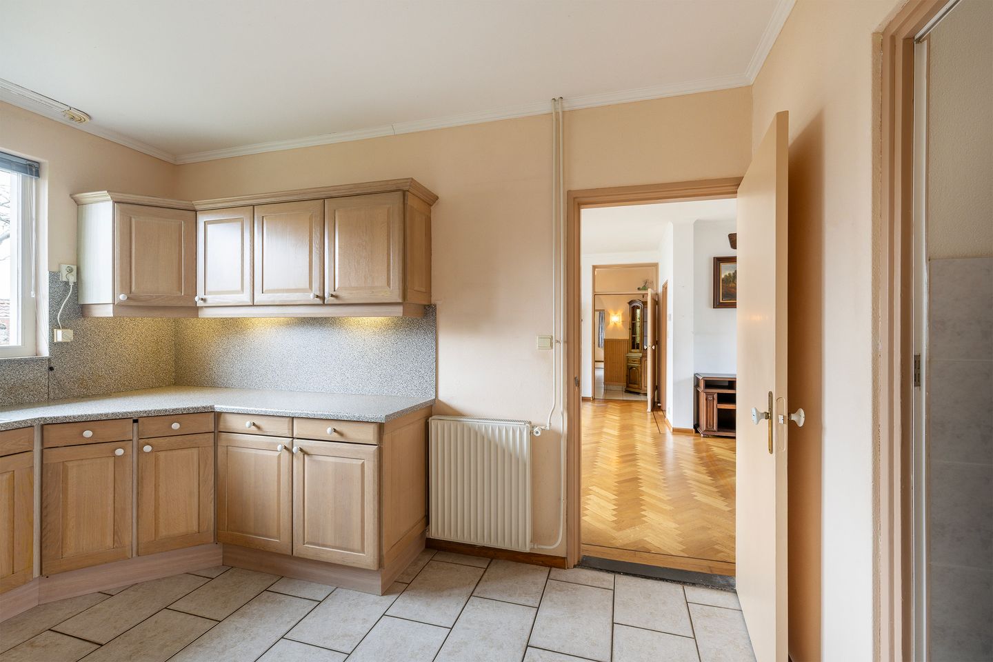 Photo 19 of Bernhardstraat 2