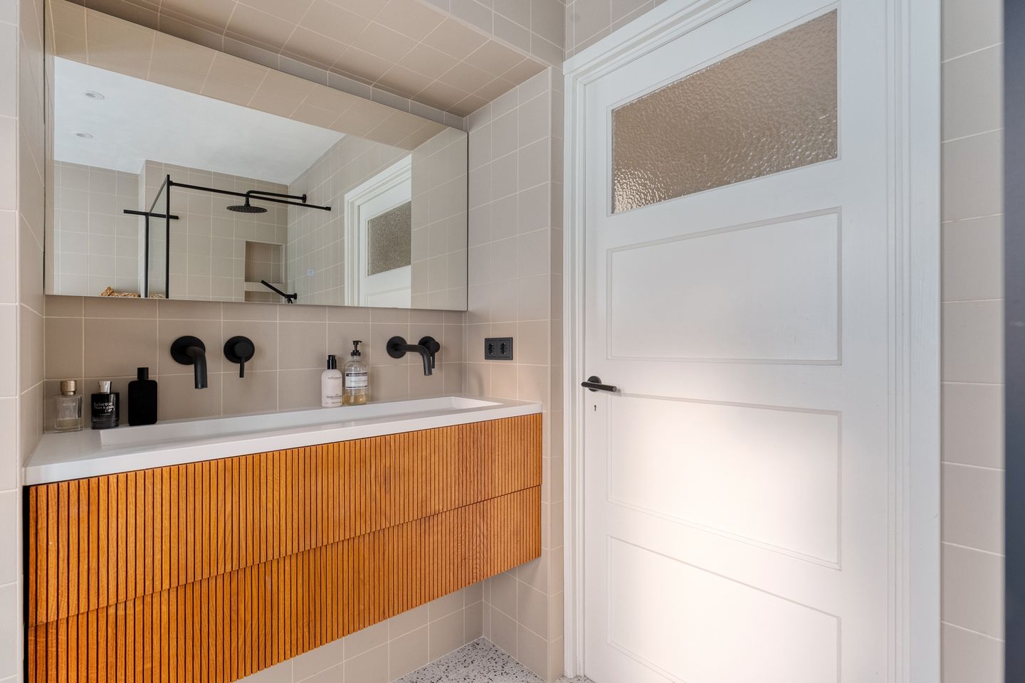 Photo 29 of Kamerlingh Onnesstraat 8