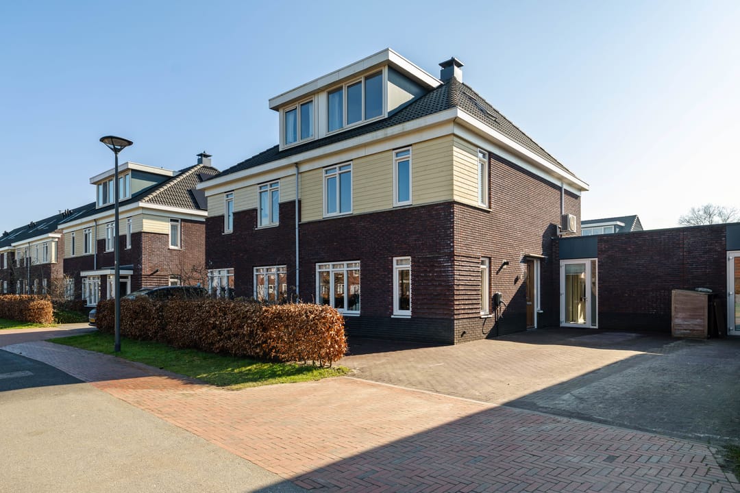 Photo 1 of Eertouw 21