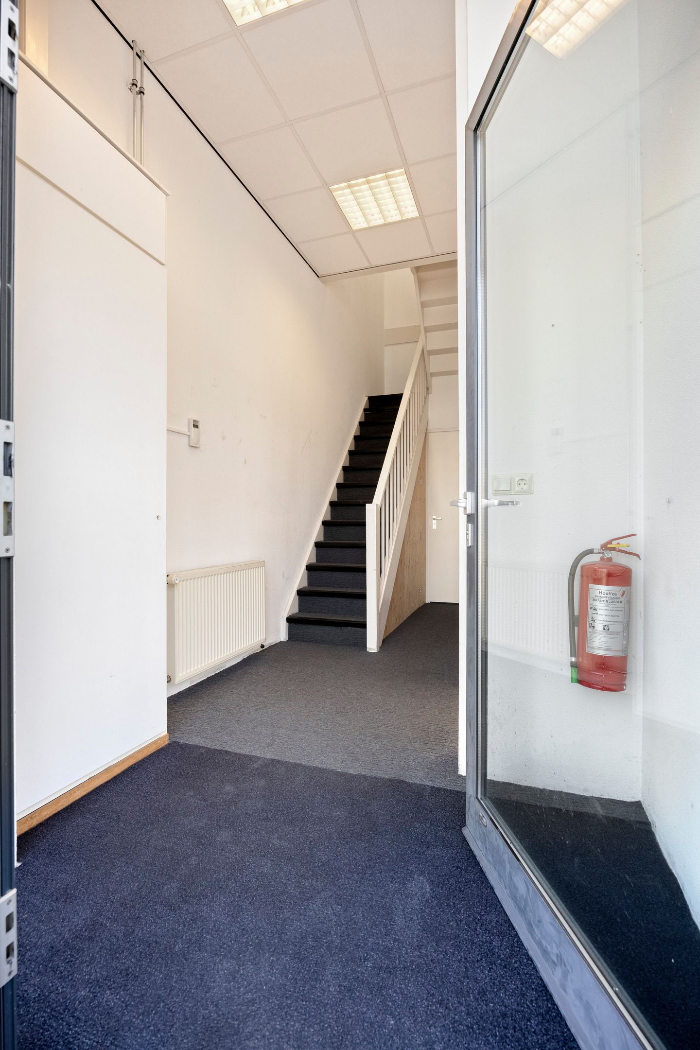 View photo 4 of Leeghwaterstraat 15-07