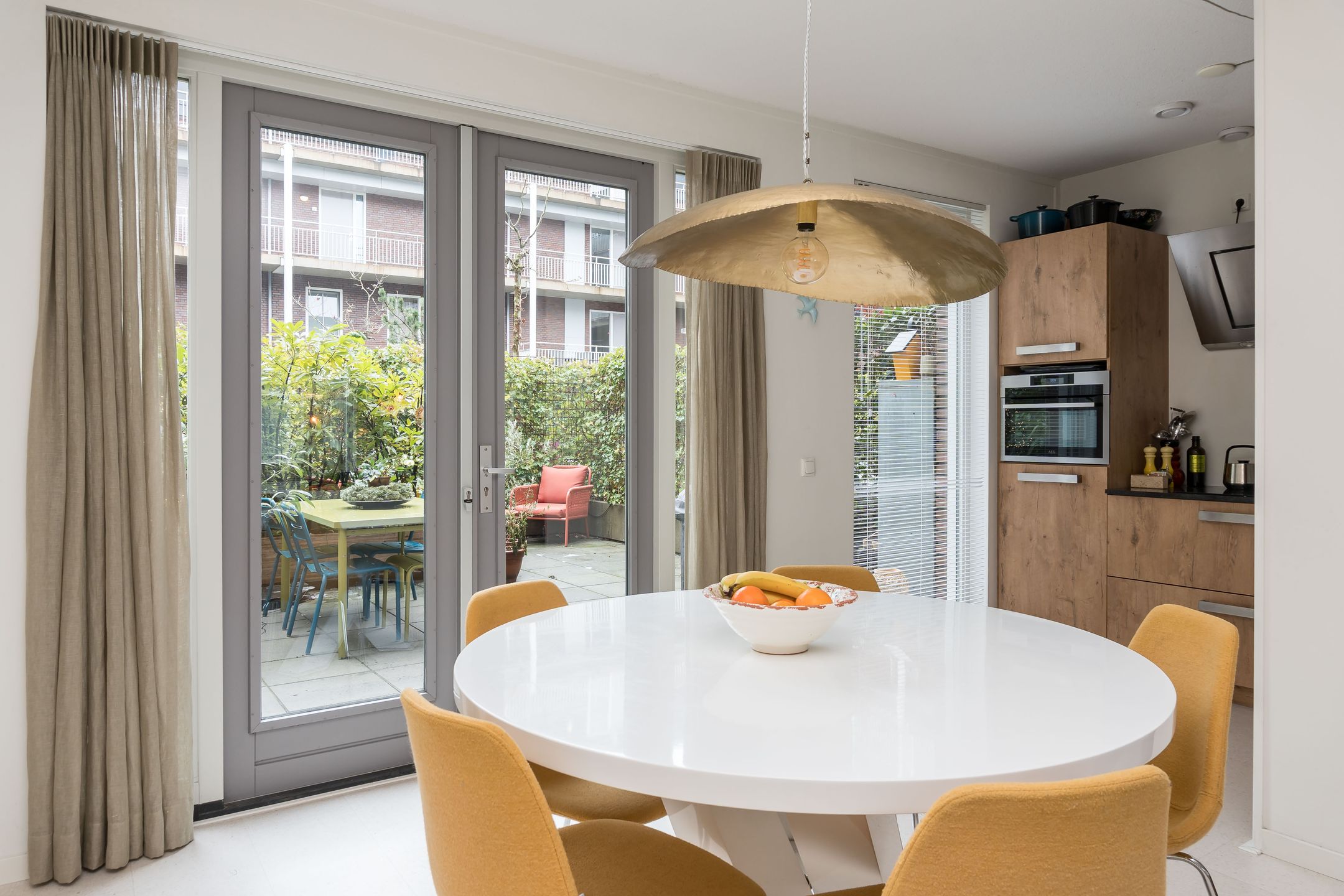 Foto 9 van Gheert van Calcarplein 69