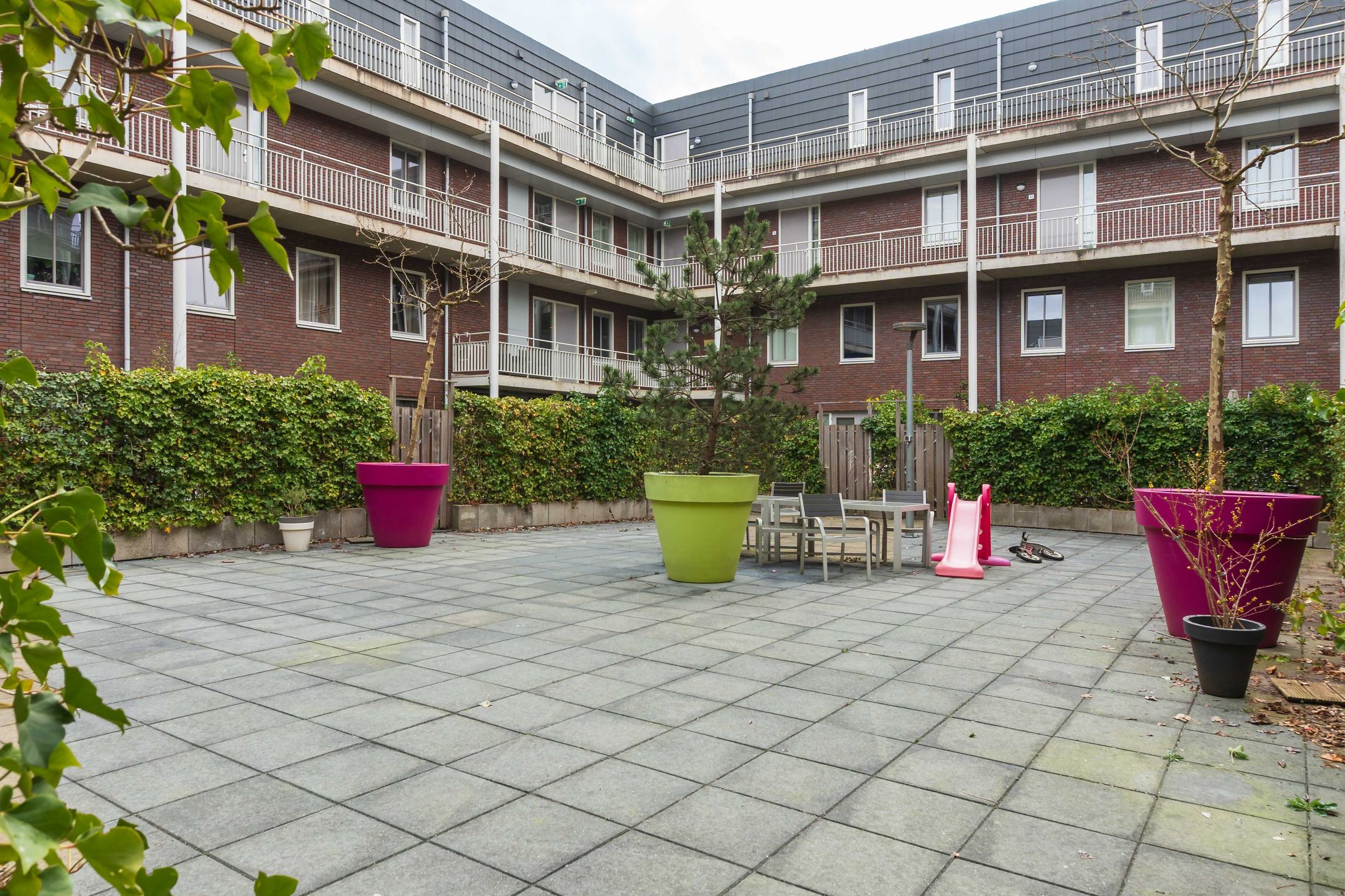 Foto 33 van Gheert van Calcarplein 69