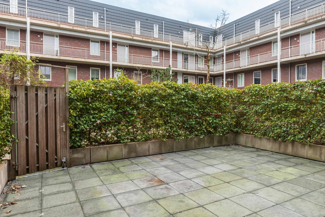 Foto 32 van Gheert van Calcarplein 69