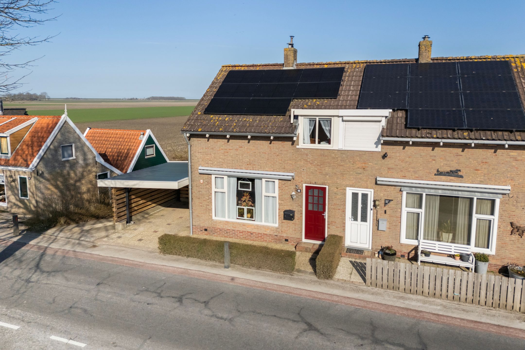 Charming Dike House with Panoramic Friesian Landscape Views — 53