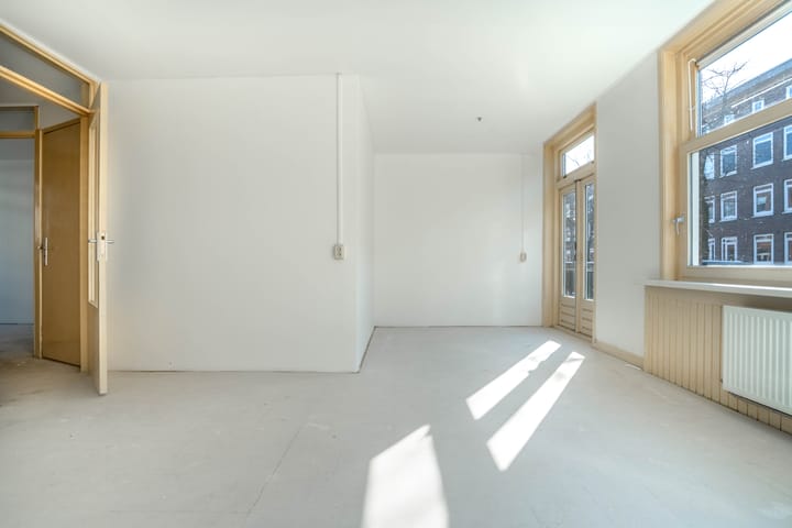 Photo 5 of Orteliusstraat 108-1