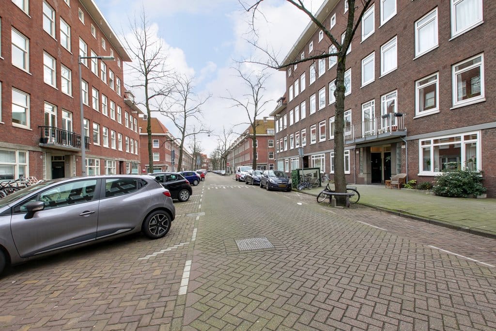 Photo 13 of Orteliusstraat 108-1