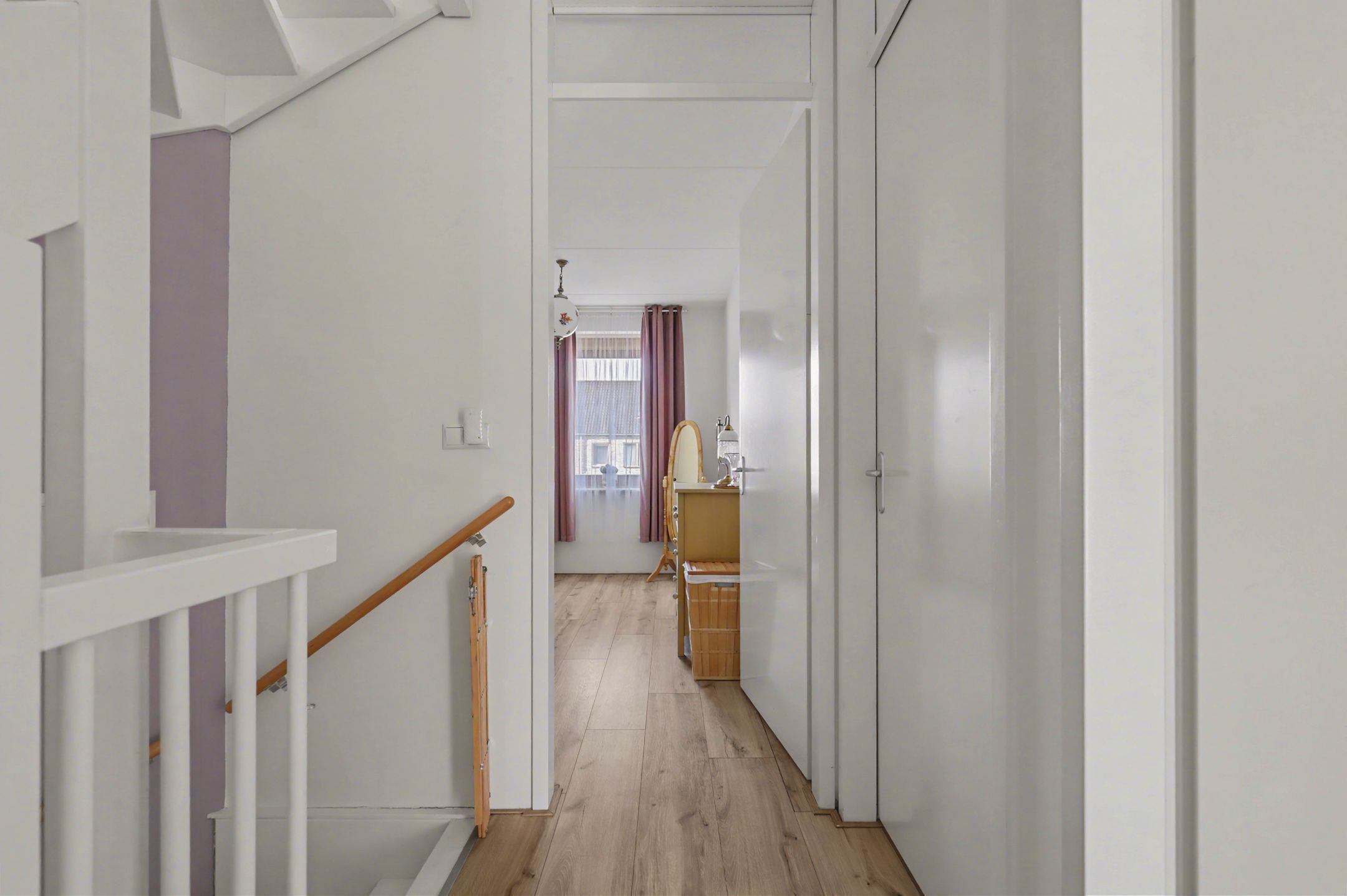 Photo 18 of Jacob van Ruisdaelstraat 9