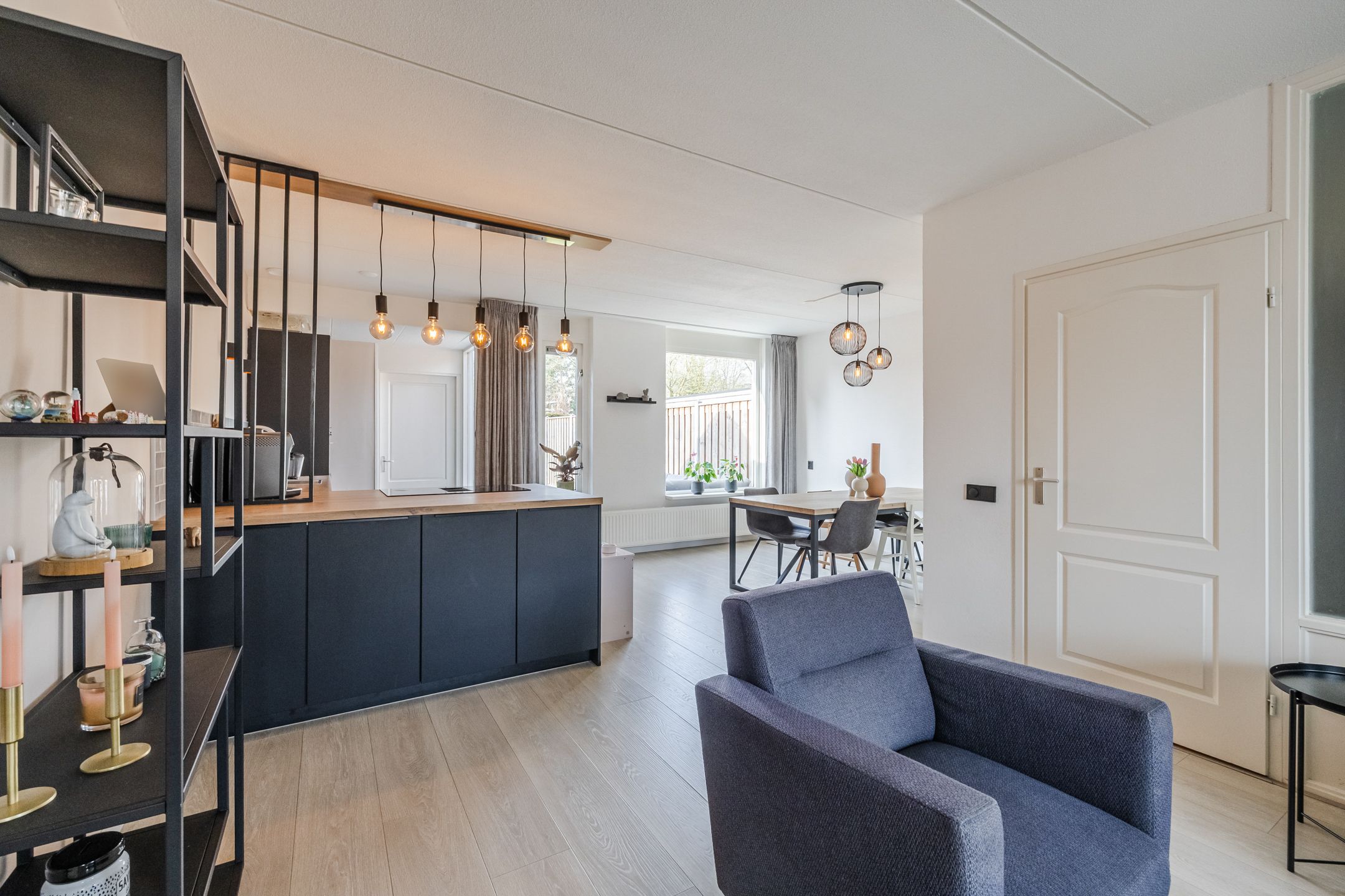 Photo 12 of Mantinghstraat 90