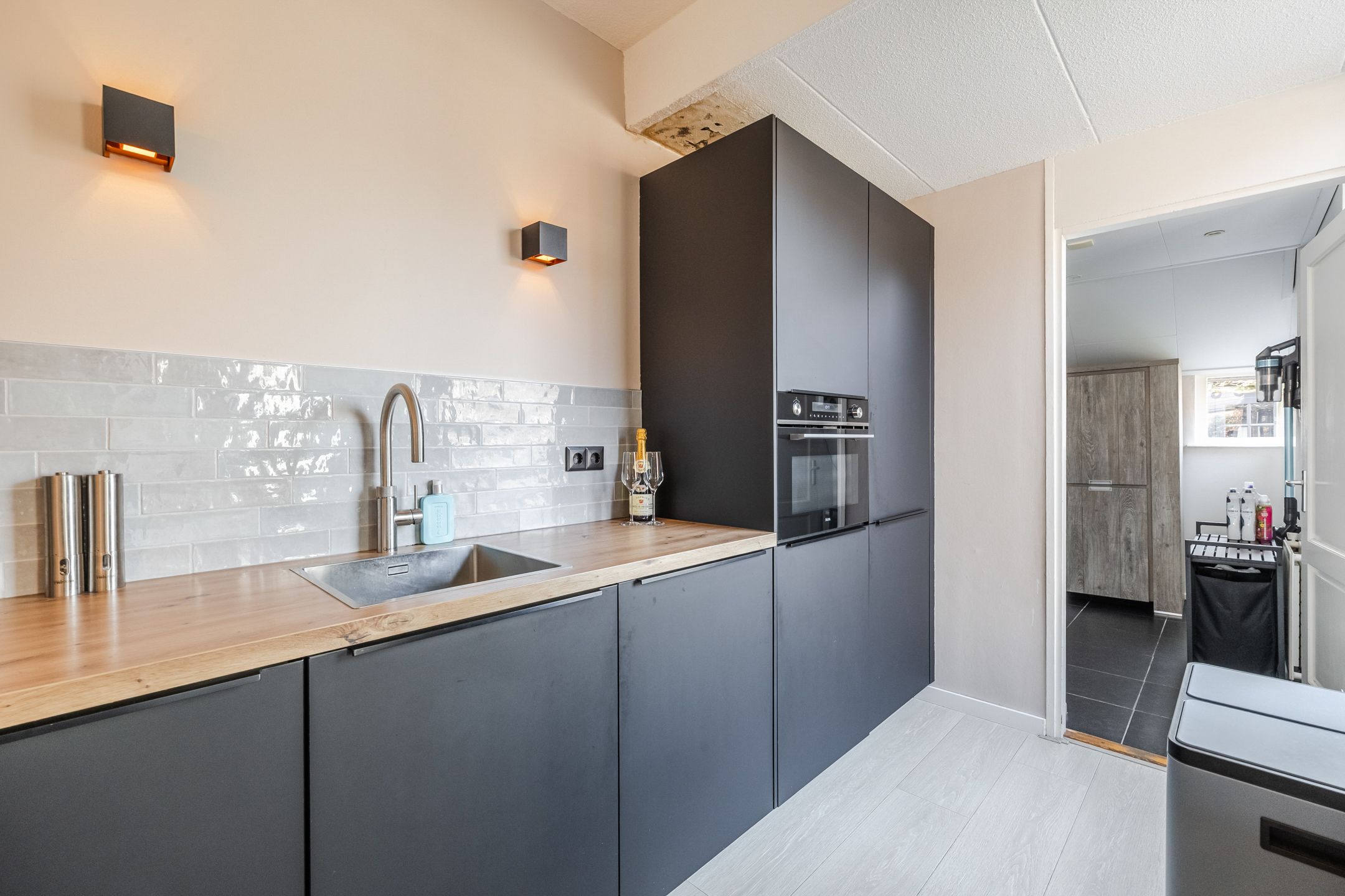 Photo 21 of Mantinghstraat 90