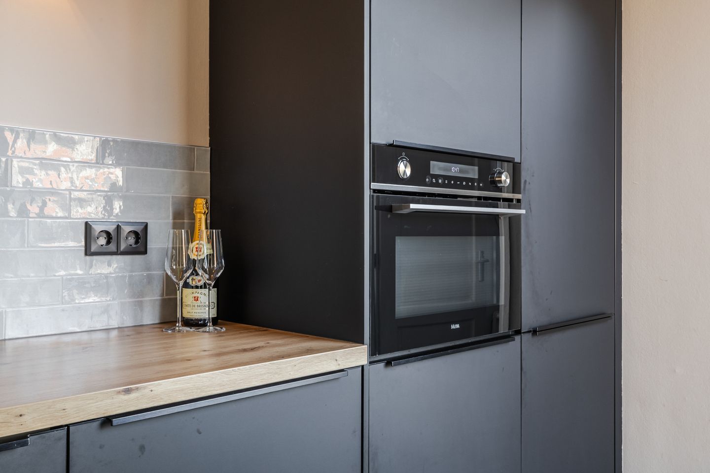 Photo 25 of Mantinghstraat 90