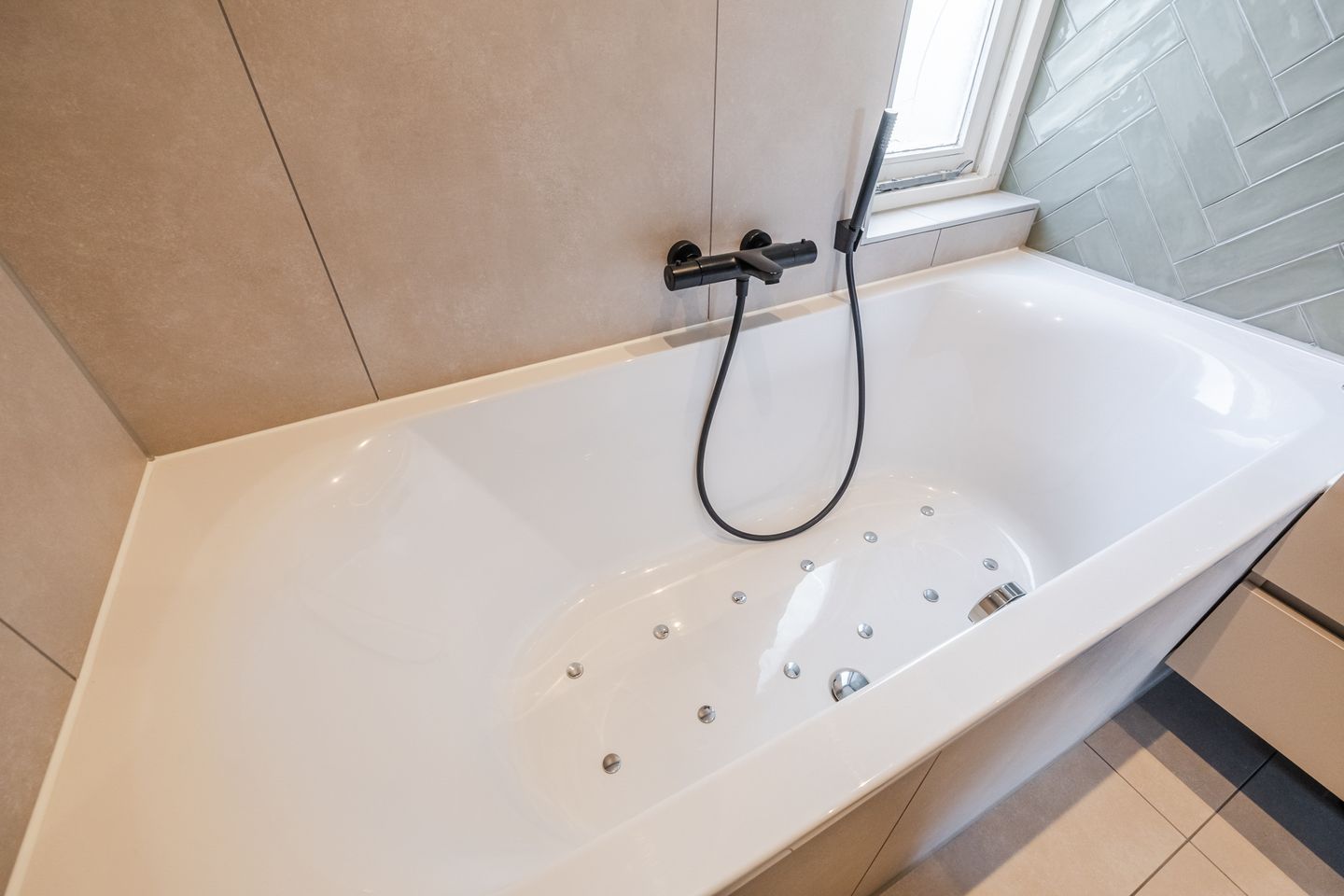 Photo 44 of Mantinghstraat 90