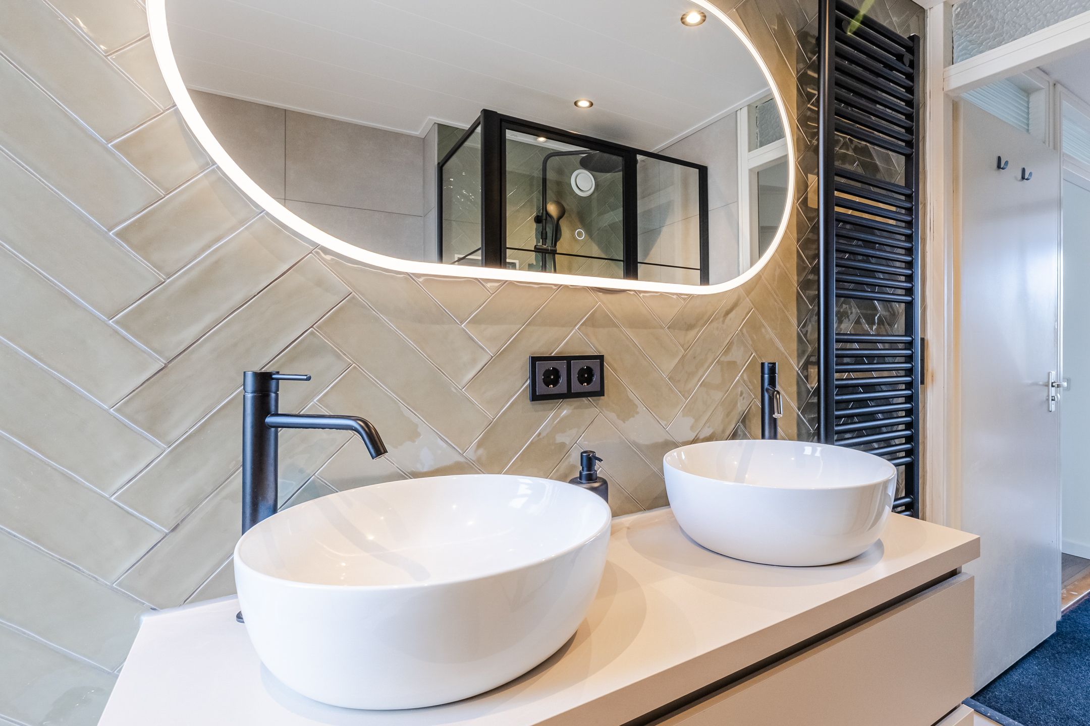 Photo 45 of Mantinghstraat 90