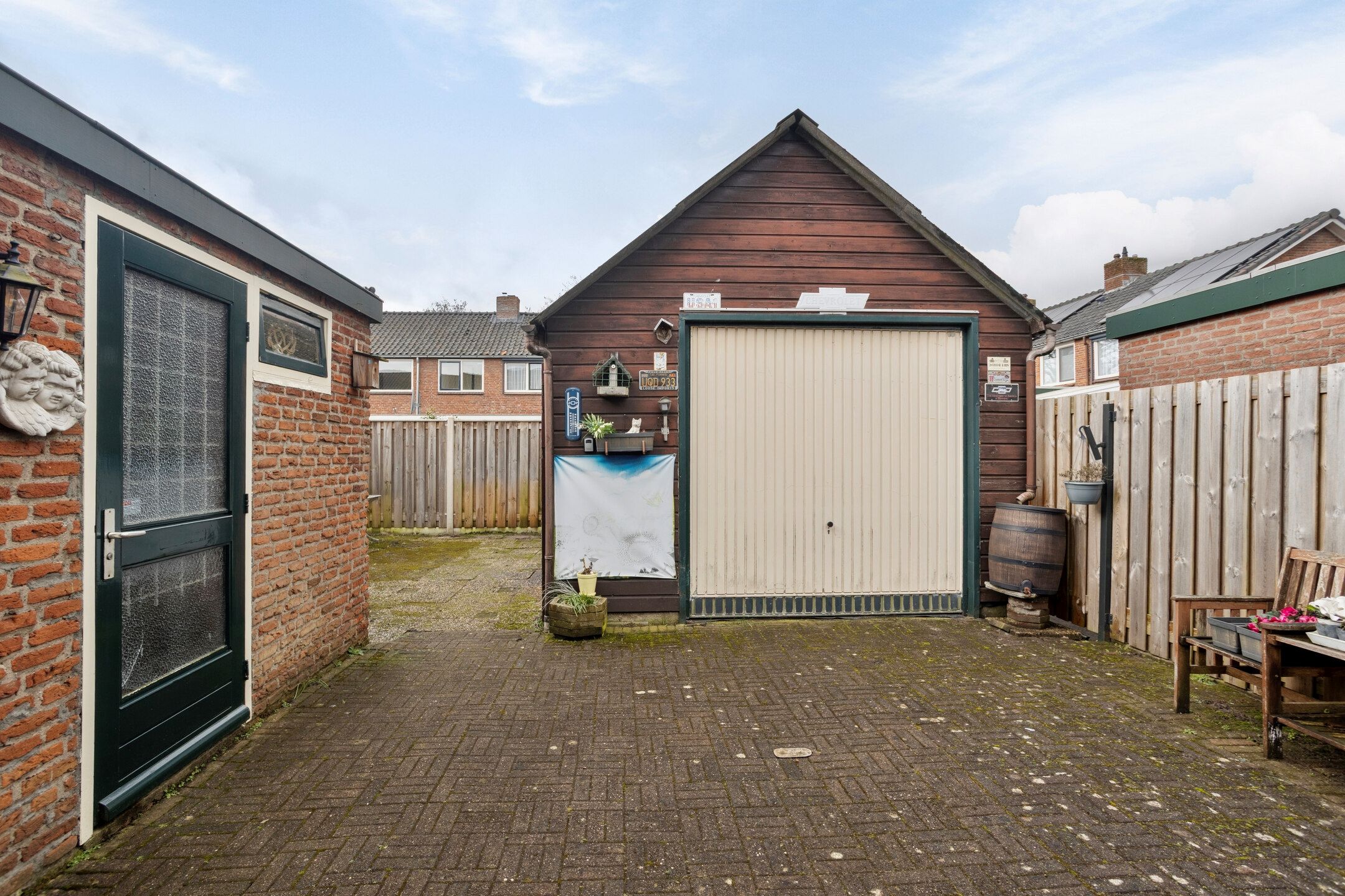 Photo 6 of J.D. van der Waalsstraat 35