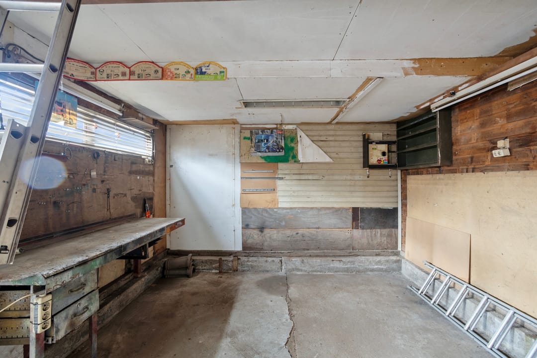 Photo 8 of J.D. van der Waalsstraat 35