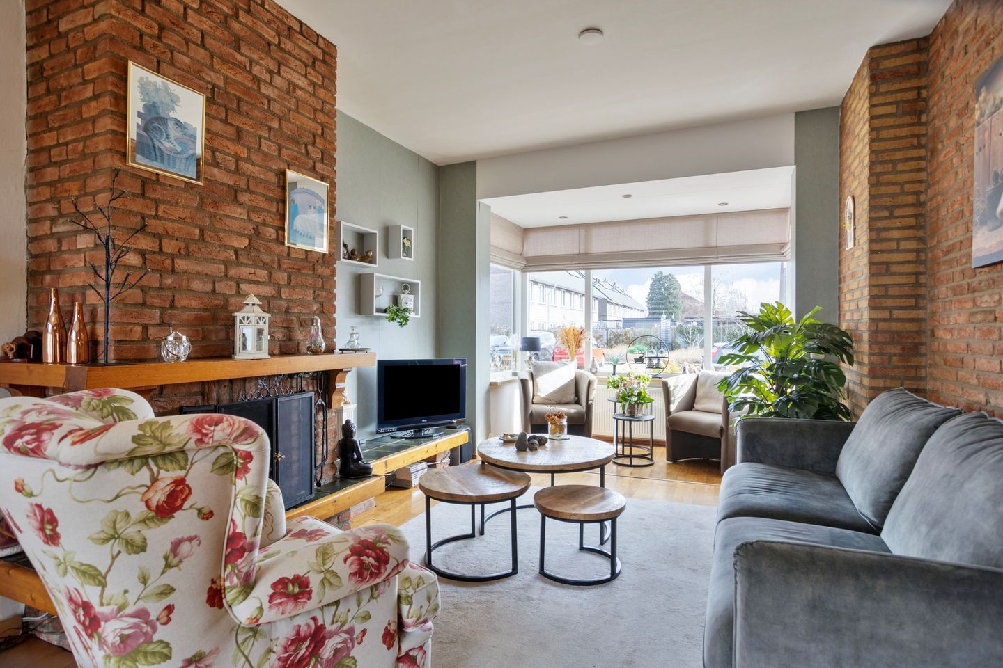 Photo 14 of J.D. van der Waalsstraat 35