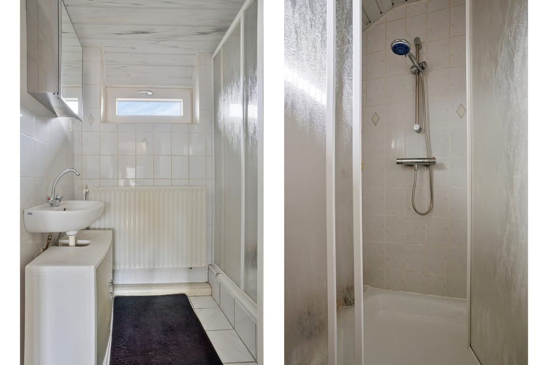 Photo 26 of J.D. van der Waalsstraat 35