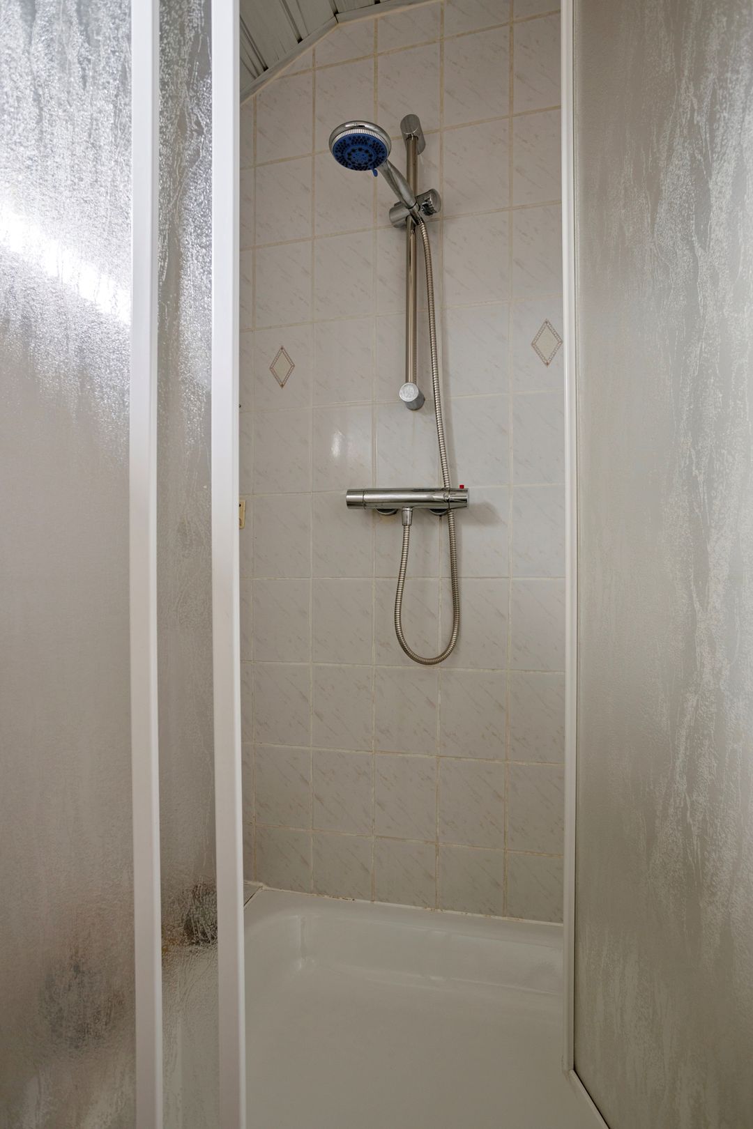 Photo 28 of J.D. van der Waalsstraat 35