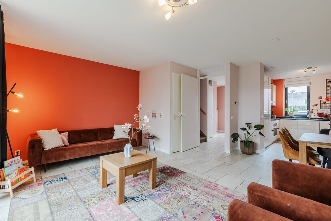 Photo 2 of Vogelwikke 9