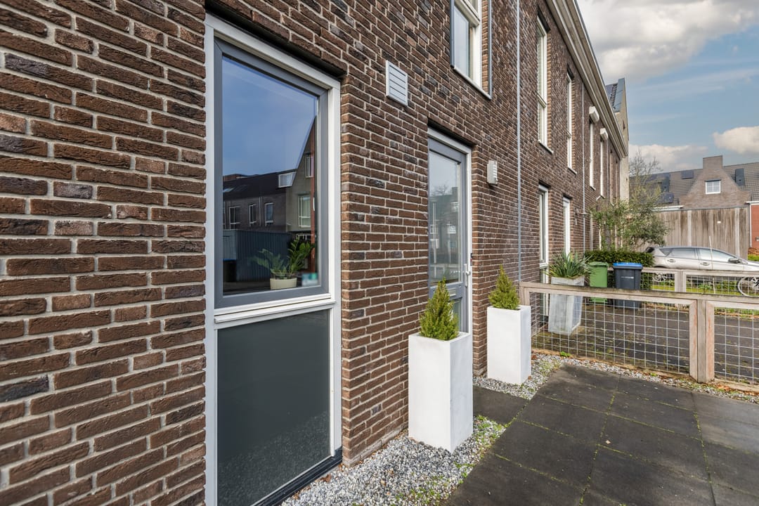 Photo 7 of Vogelwikke 9