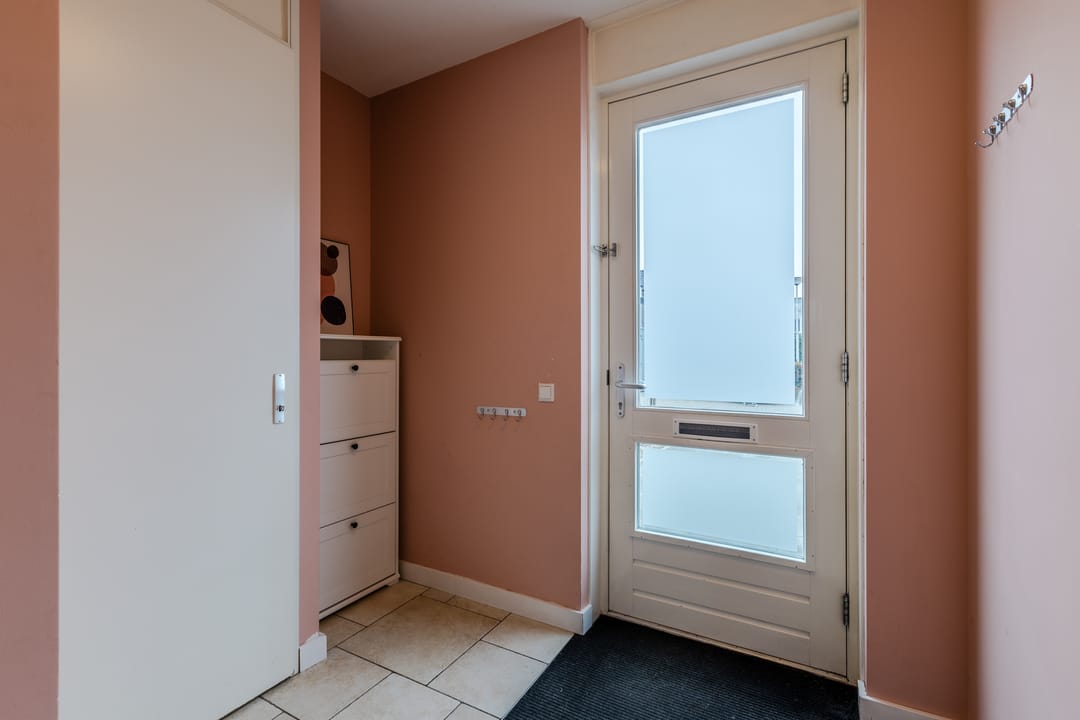 Photo 8 of Vogelwikke 9