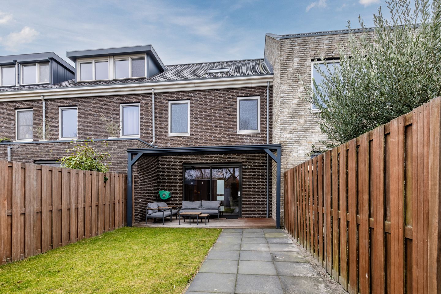 Photo 44 of Vogelwikke 9