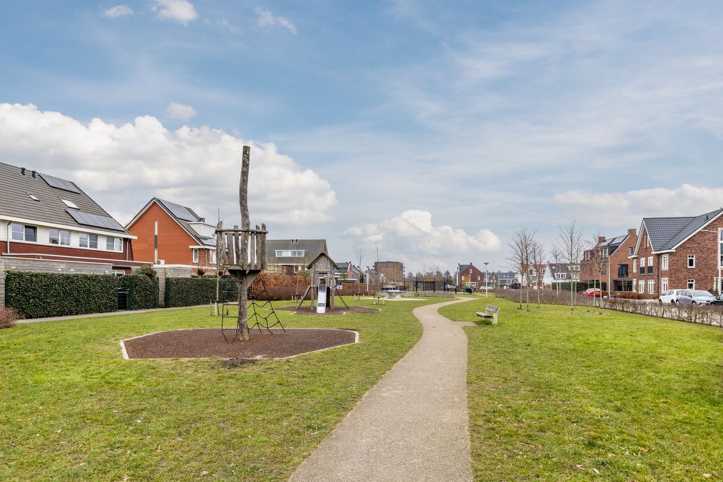 Photo 49 of Vogelwikke 9