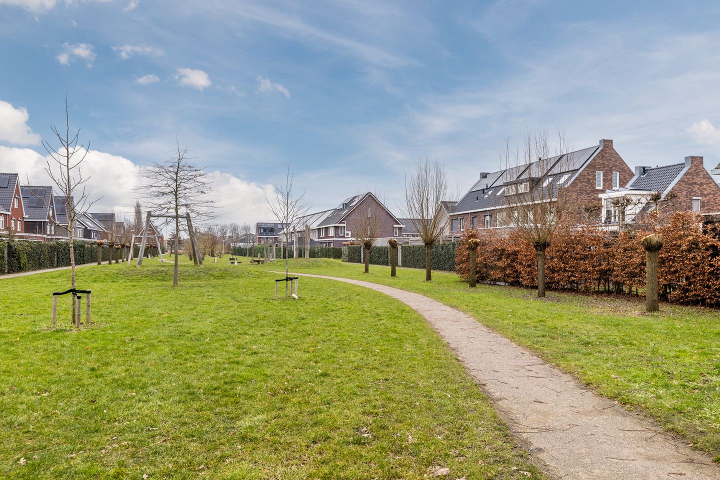 Photo 50 of Vogelwikke 9