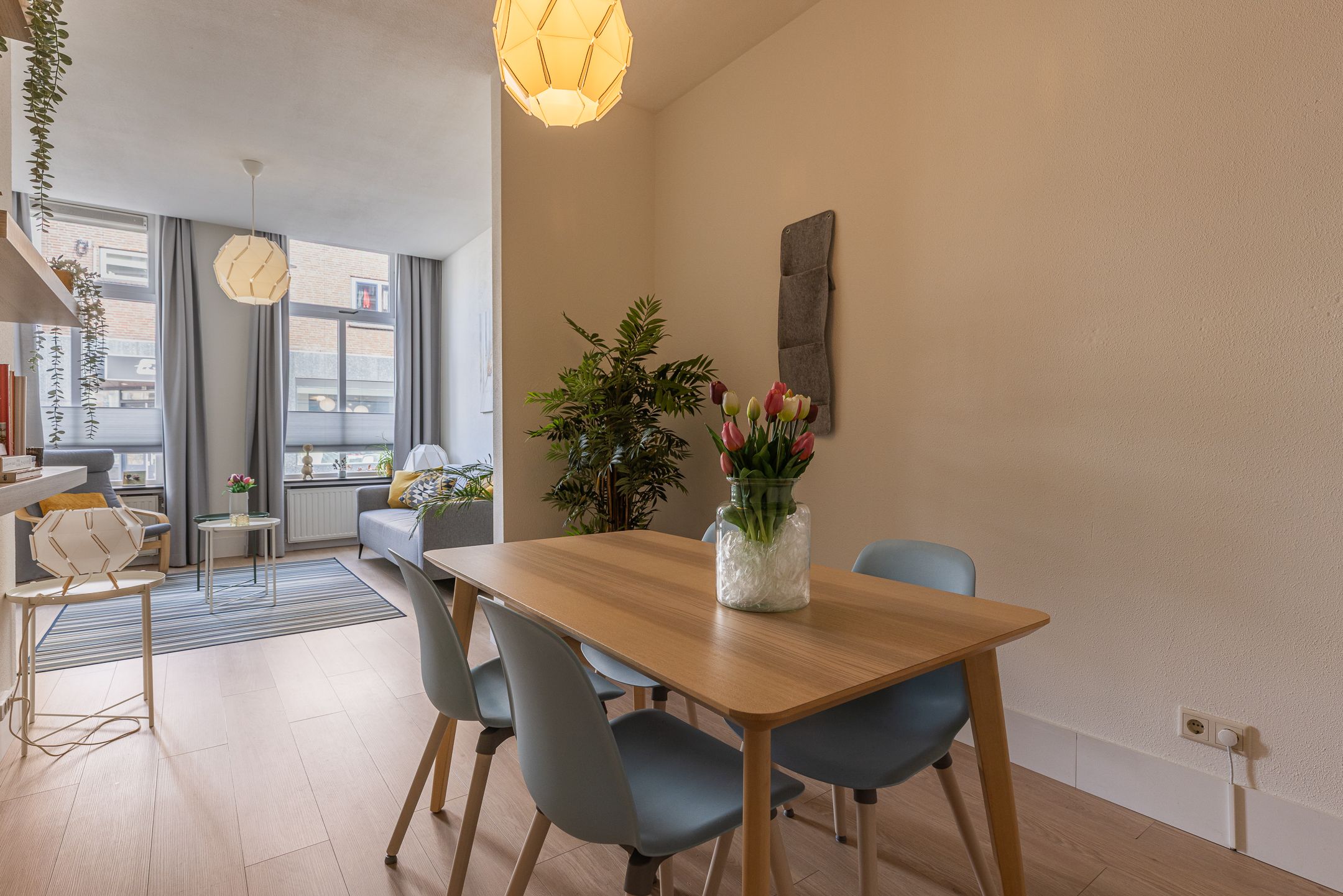 Photo 18 of Bloemstraat 72