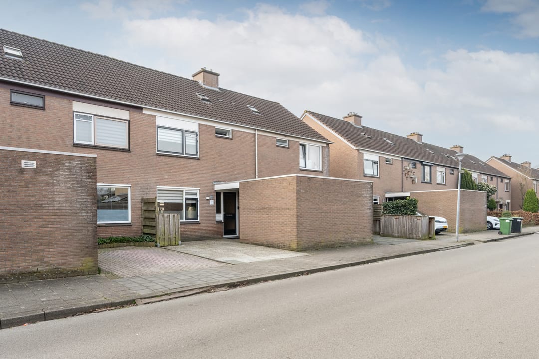 Photo 32 of Valkenveld 144