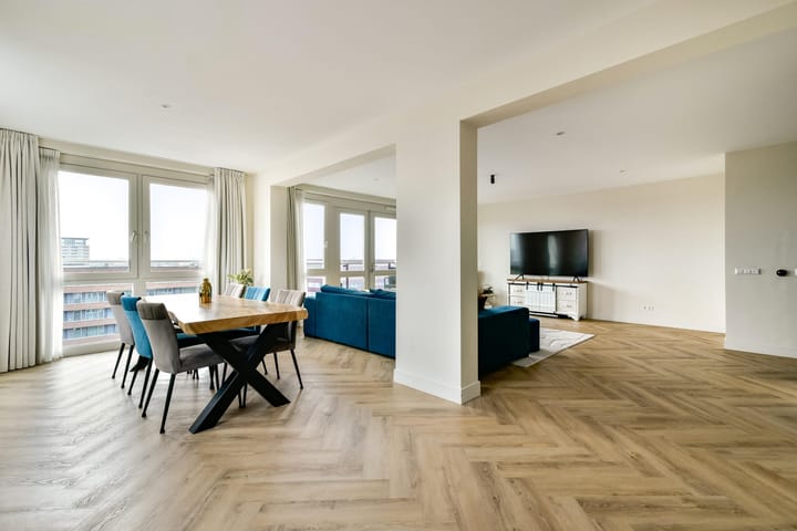 Photo 3 of Ottho Heldringstraat 27-U