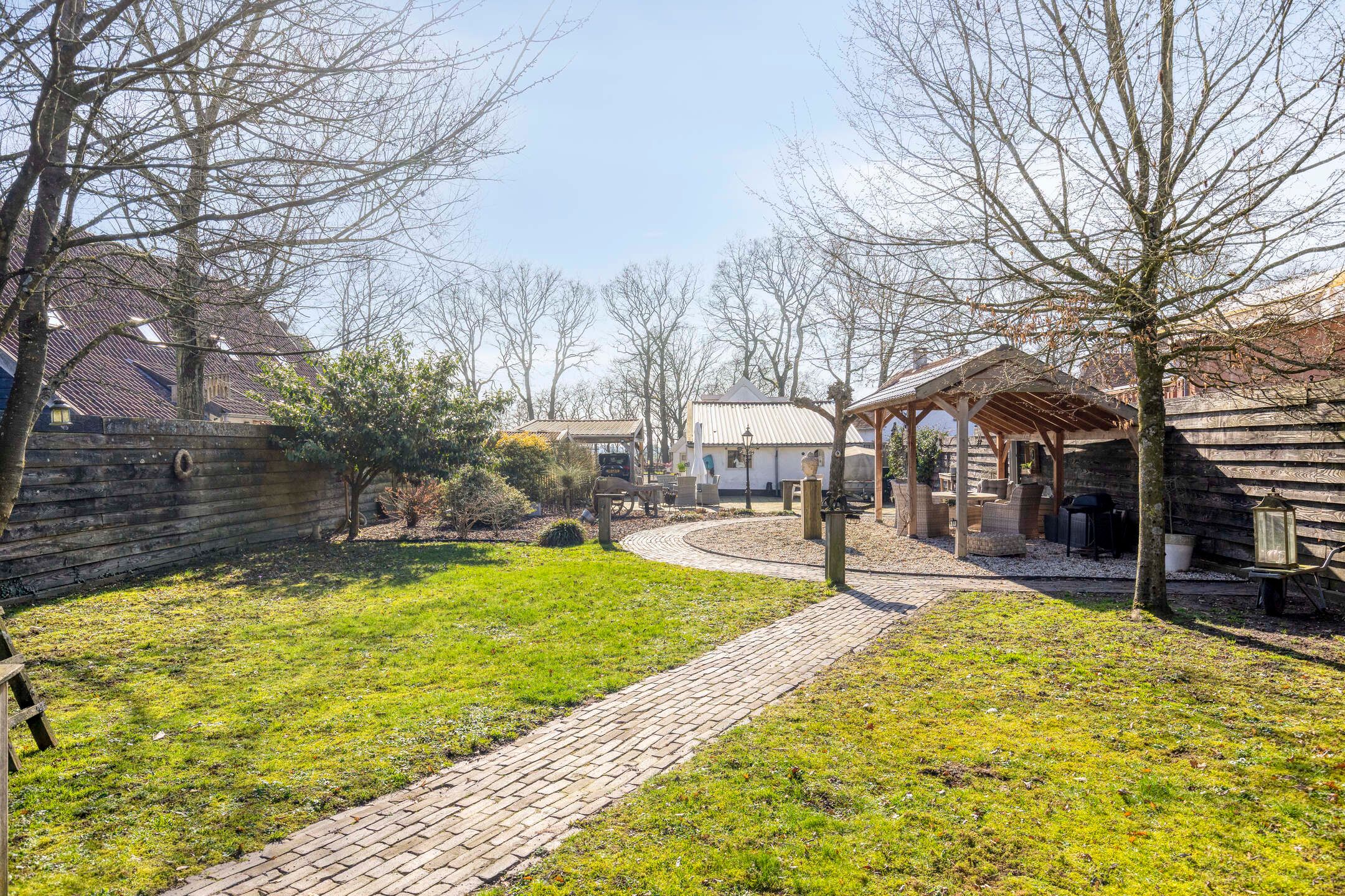 Foto 45 van Rijksstraatweg 137