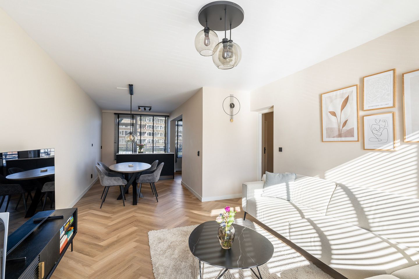 Foto 20 van Dickensstraat 25