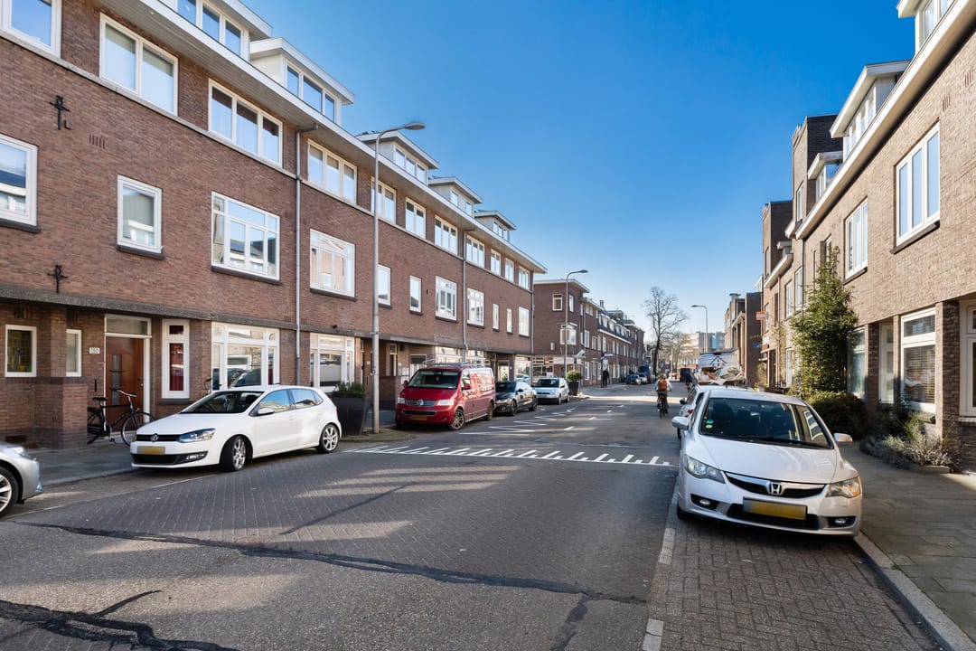 Photo 23 of Jan van Scorelstraat 140-B