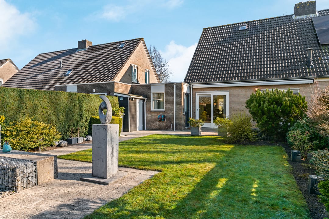 Foto 2 van Sportparklaan 1-A