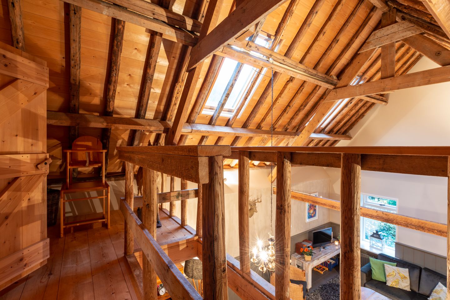 Historic Provincial Monument Farmhouse with Detached Recreational Home in Bergen — 21