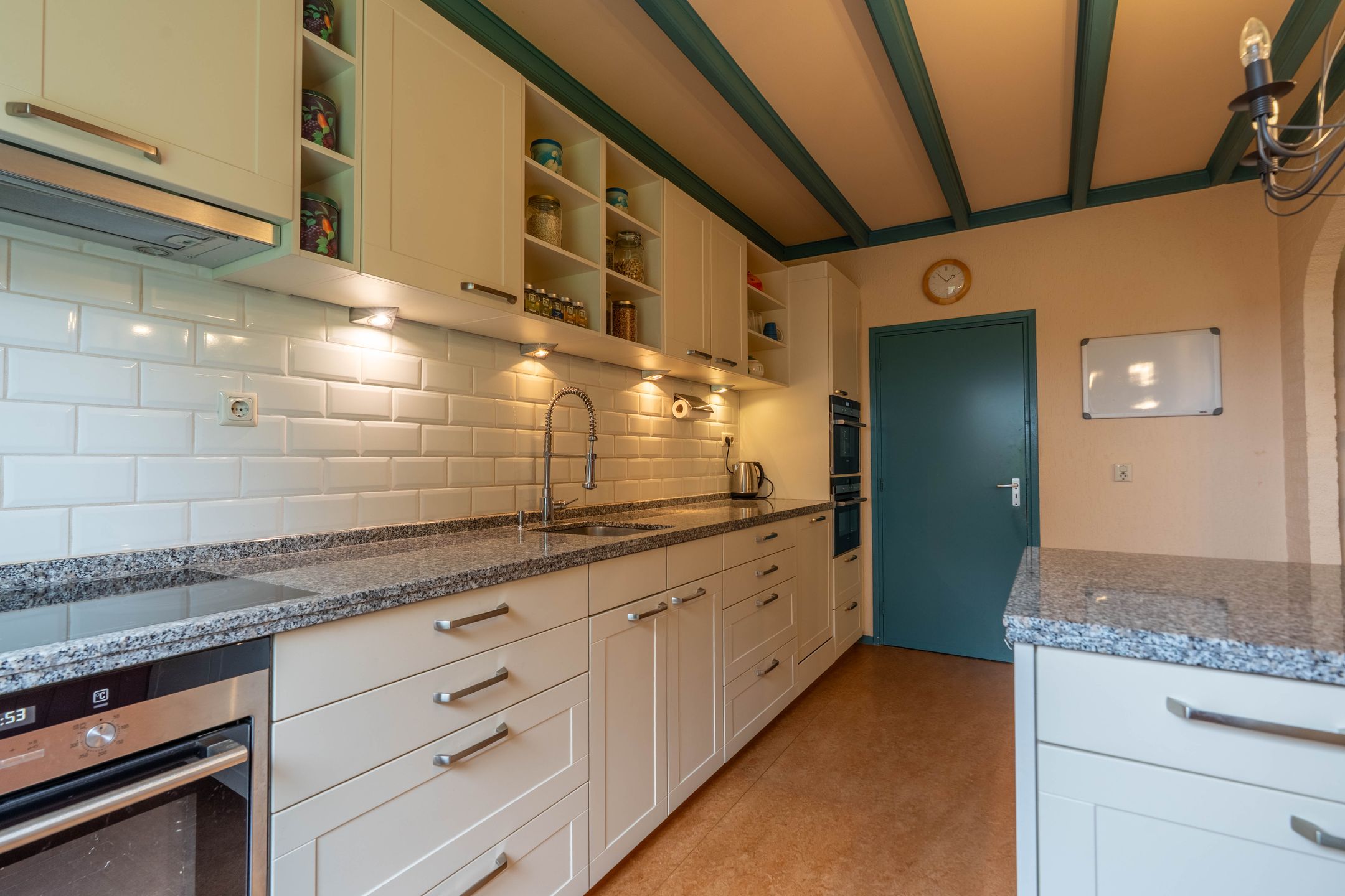 Photo 18 of Hoekstraat 7