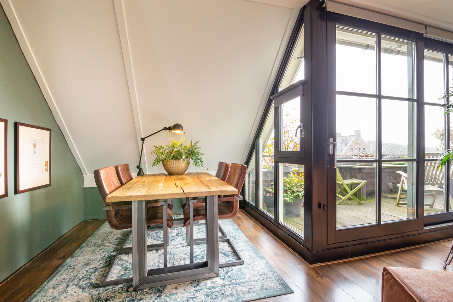 Foto 4 van Groot Horloo 87