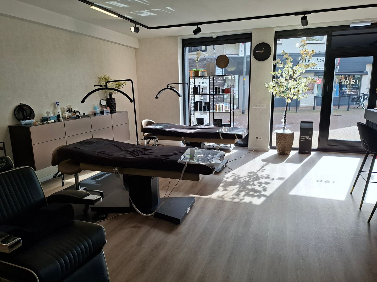 View photo 5 of Grotestraat 190