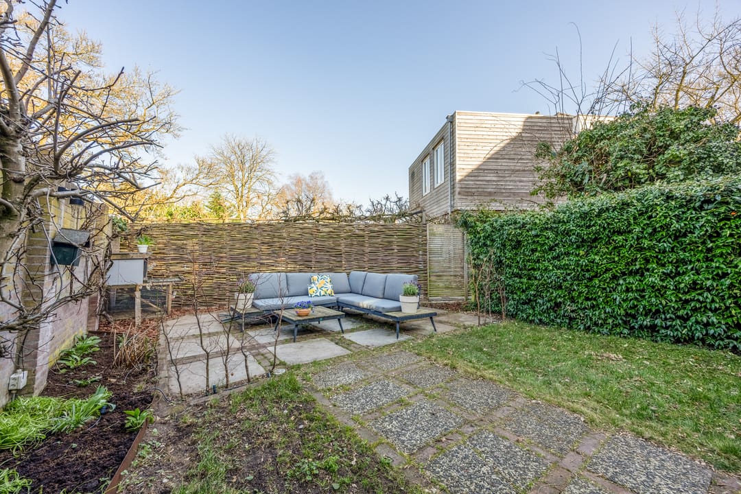 Characteristic Pre-War Terraced House with Four Bedrooms in Nijmegen Galgenveld — 28