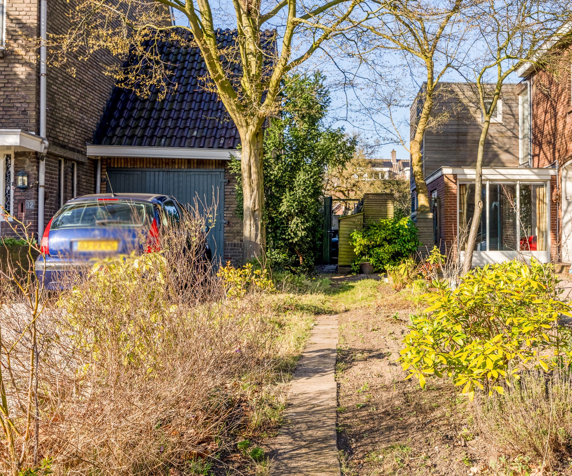 Characteristic Pre-War Terraced House with Four Bedrooms in Nijmegen Galgenveld — 33