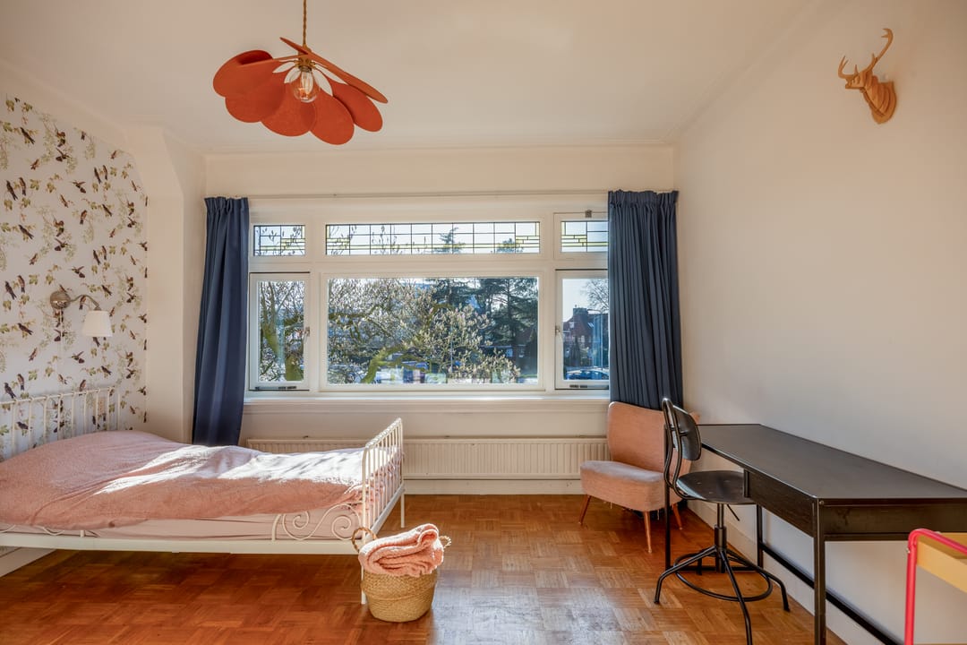 Characteristic Pre-War Terraced House with Four Bedrooms in Nijmegen Galgenveld — 41