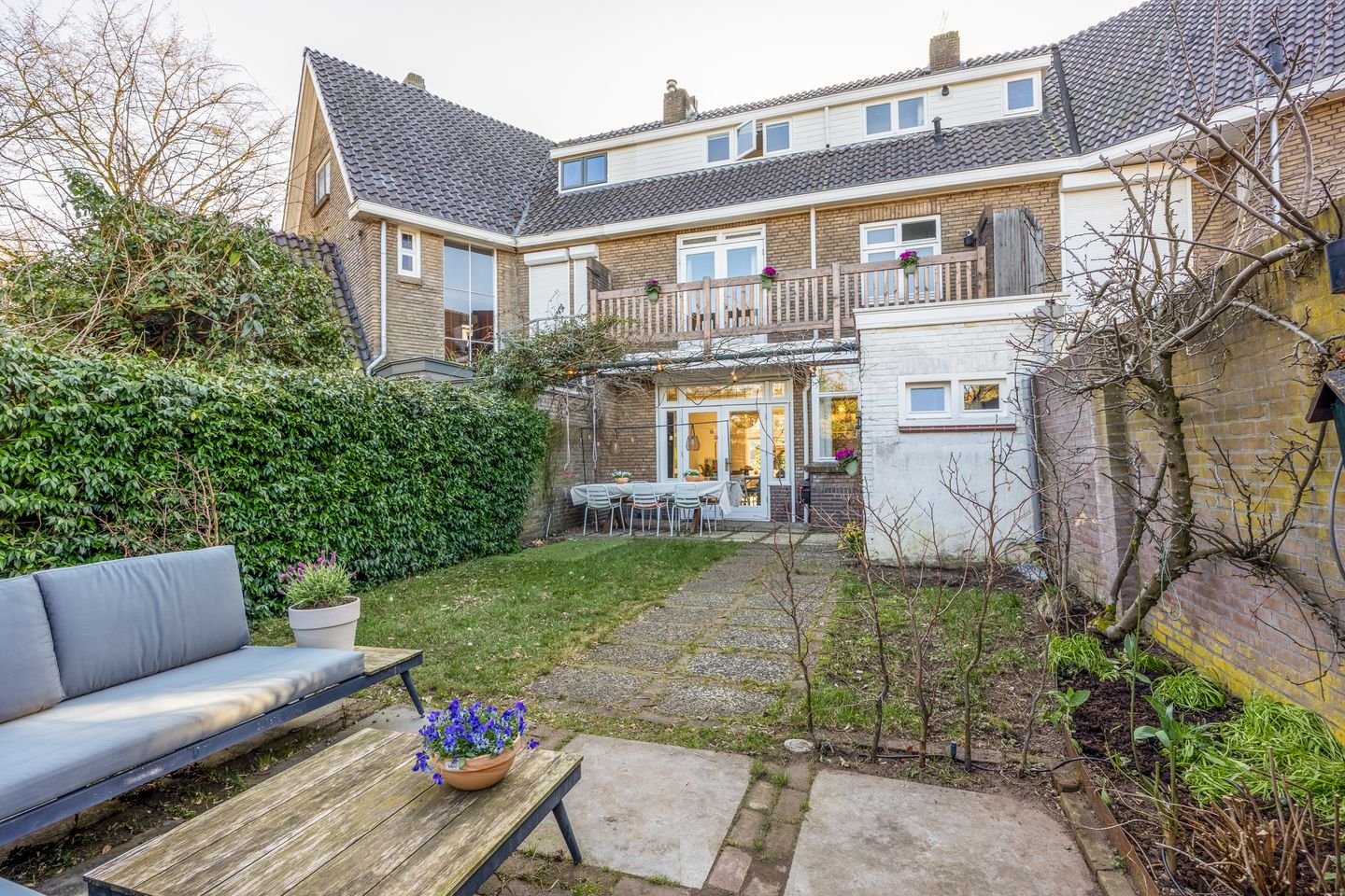 Characteristic Pre-War Terraced House with Four Bedrooms in Nijmegen Galgenveld — 29
